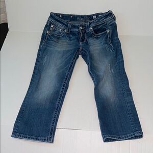 Miss Me Women’s Size 28 Capri Distressed Denim Jeans